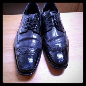 Dress shoes